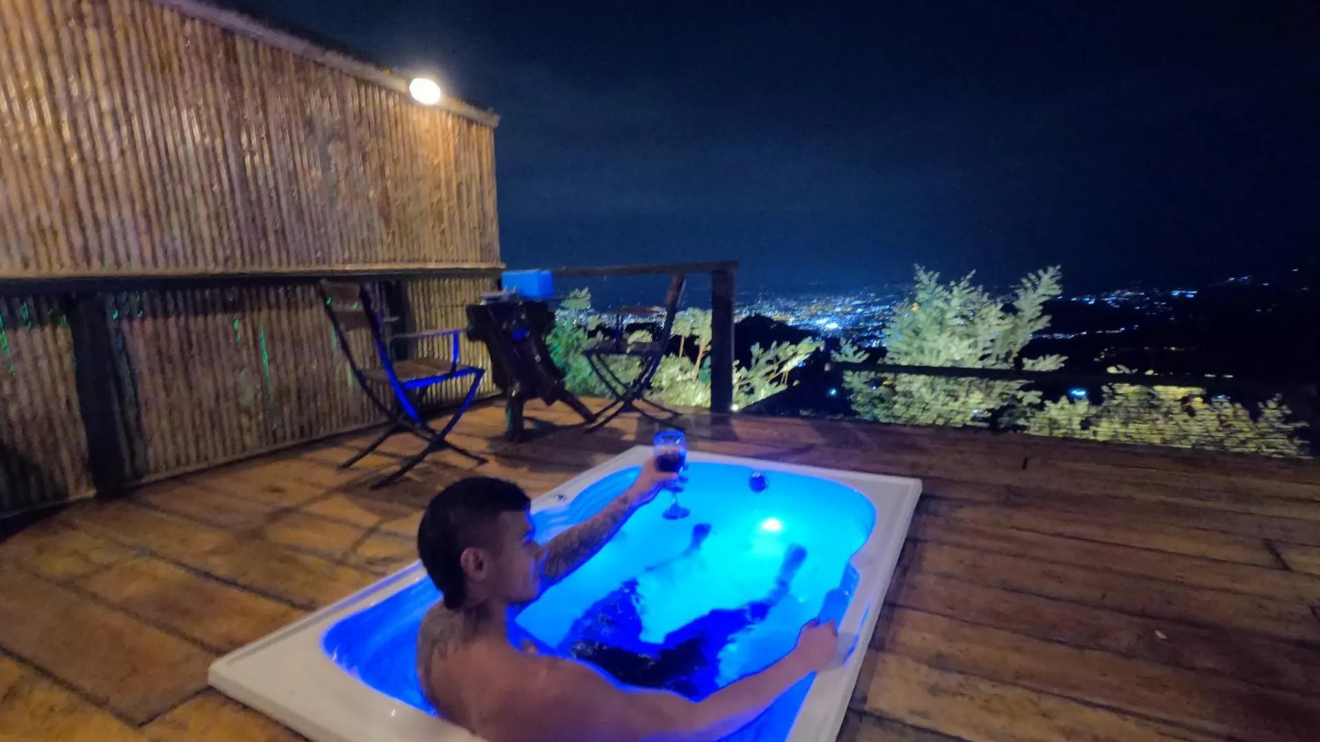 Alpesi faház Romero Glamping Y Cabanas Cali Kolumbia